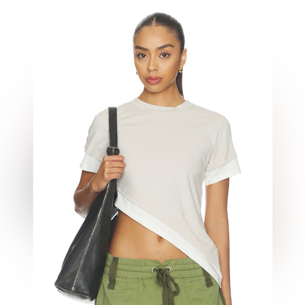 Lioness Apex tee in Ash size XS